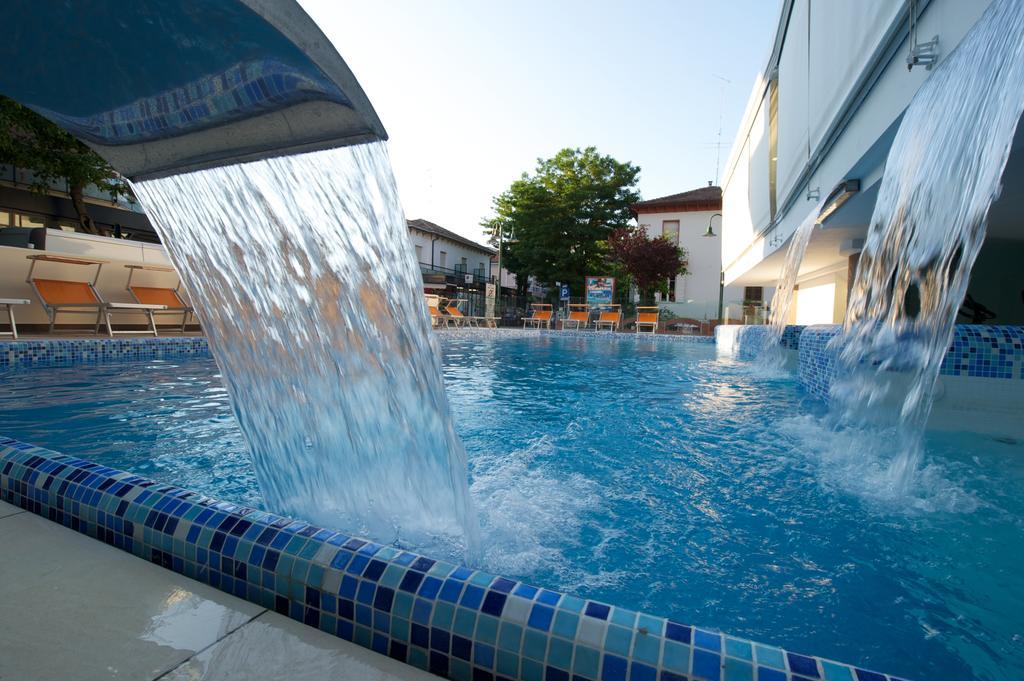 Hotel Lido كاتوليكا المظهر الخارجي الصورة