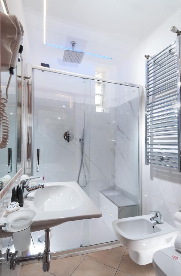 Hotel Lido كاتوليكا المظهر الخارجي الصورة