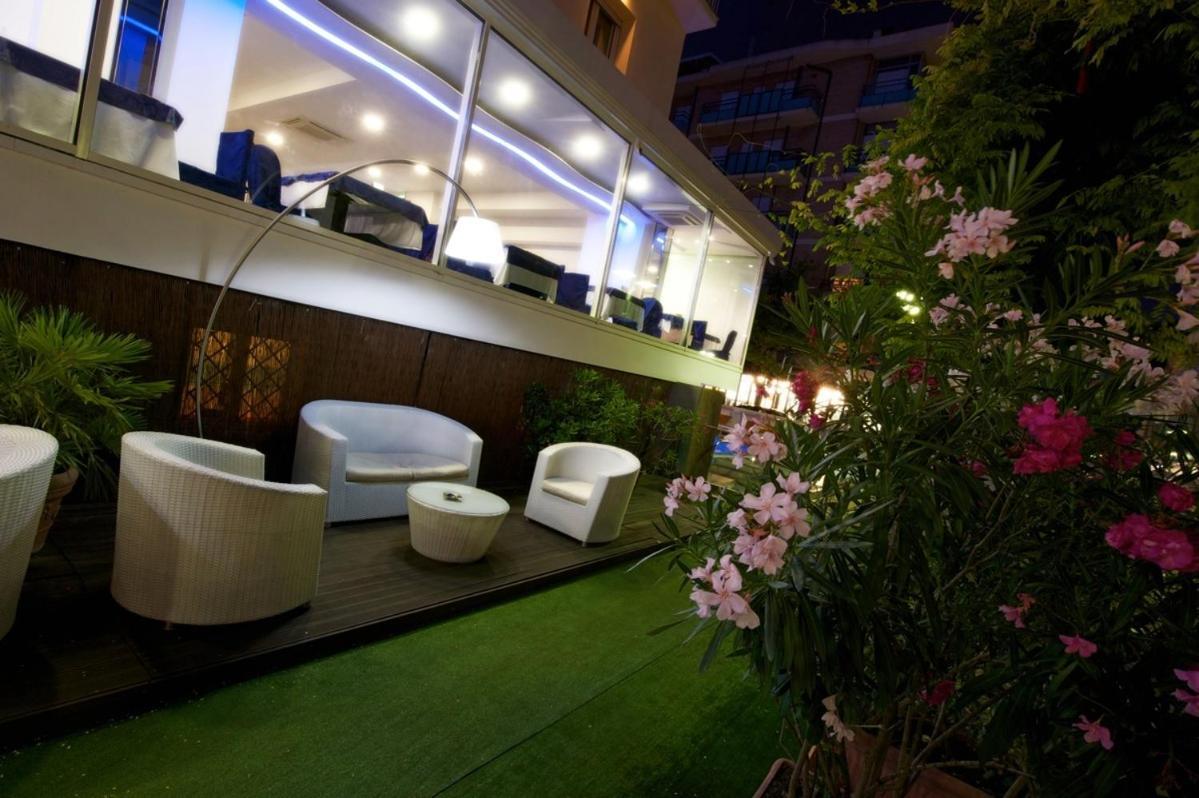 Hotel Lido كاتوليكا المظهر الخارجي الصورة