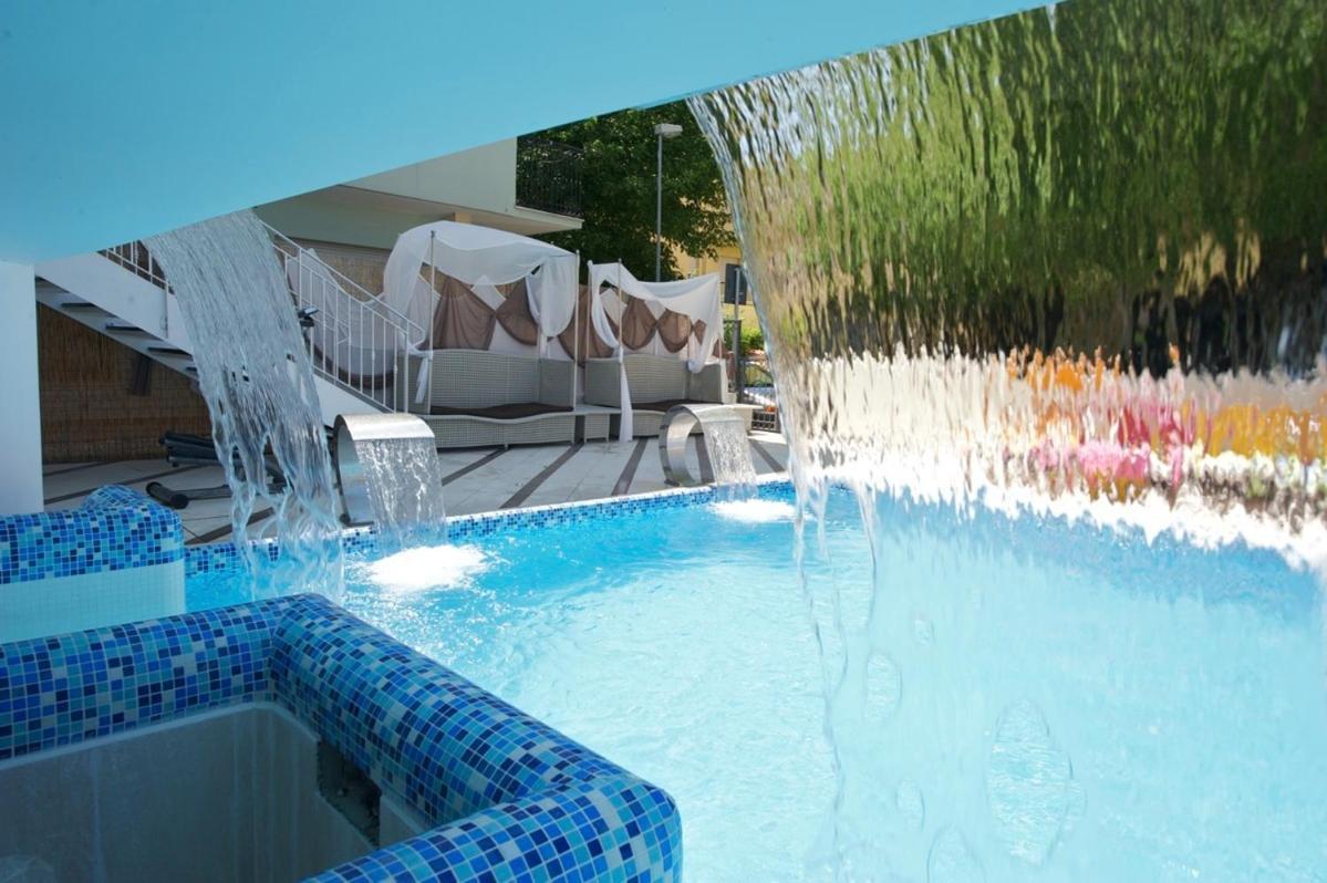 Hotel Lido كاتوليكا المظهر الخارجي الصورة
