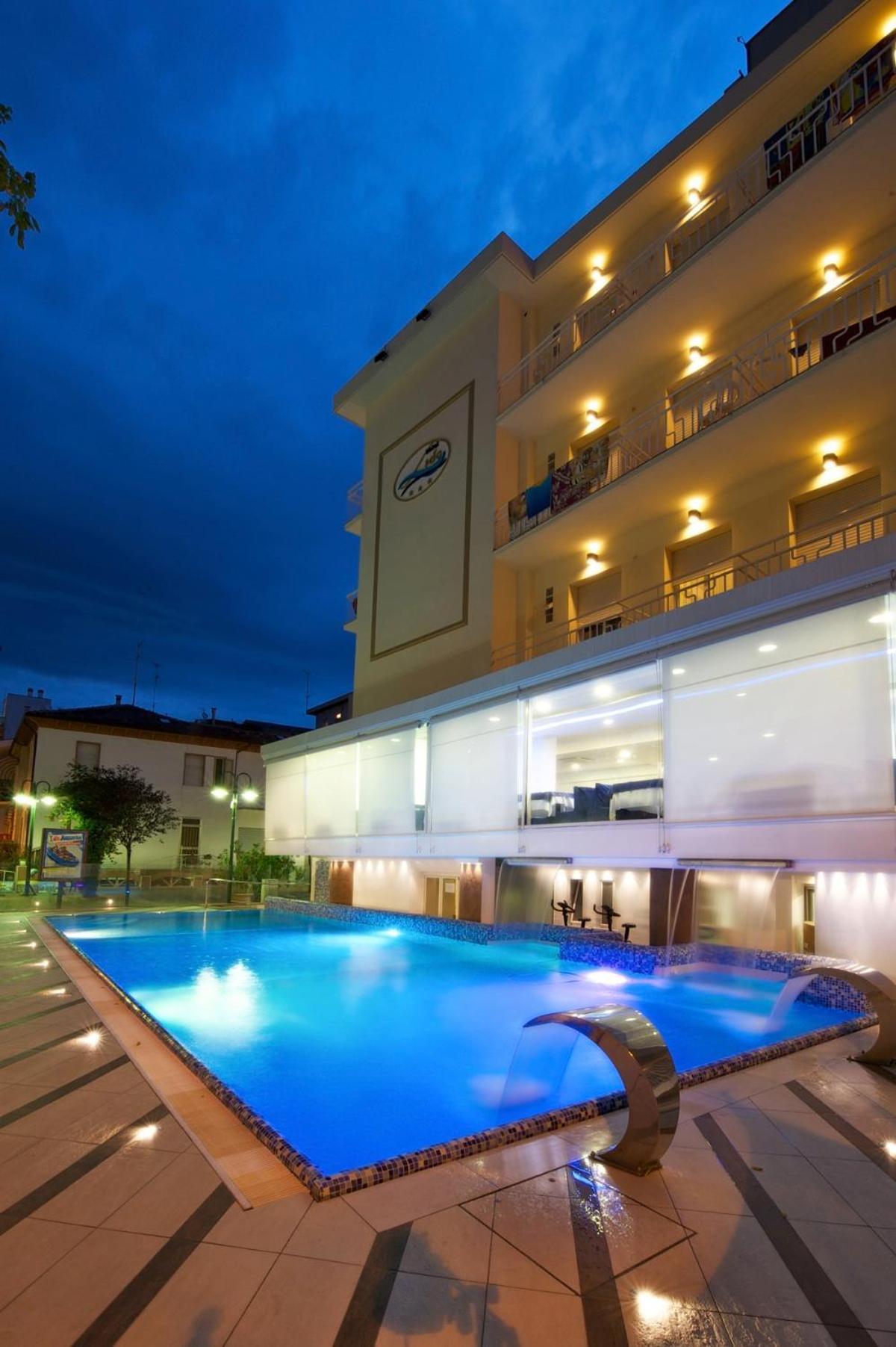 Hotel Lido كاتوليكا المظهر الخارجي الصورة