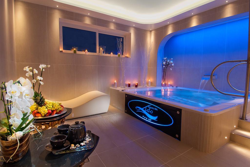 Hotel Lido كاتوليكا المظهر الخارجي الصورة